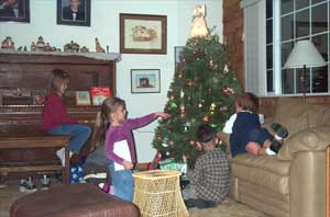 kids under the tree